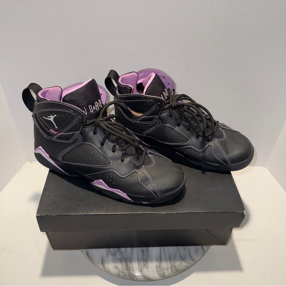 air jordan 7y shoes to women's